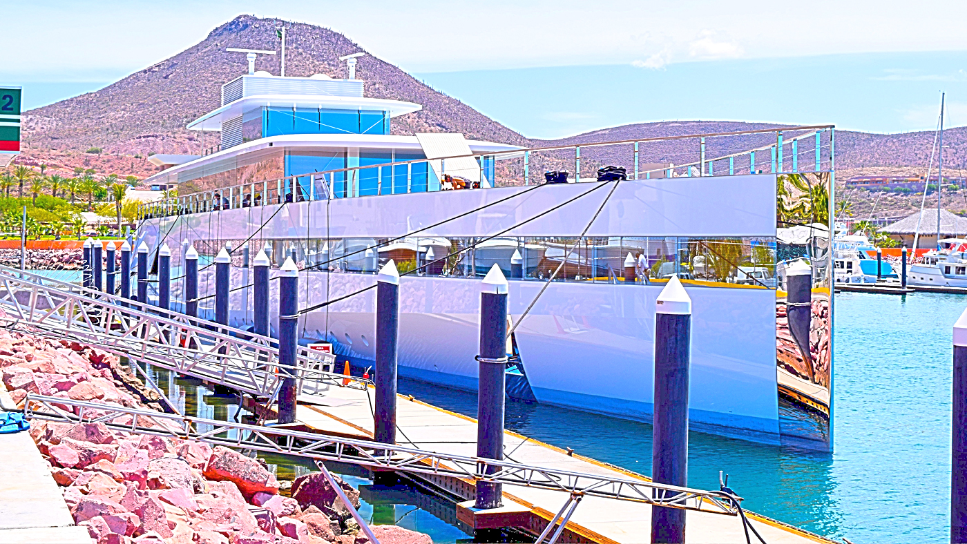 Charters de Yates y Alquiler de Barcos en La Paz, México, Charters de Yates Mega Lujo en La Paz, México, iYacht, Yate de Steve Jobs, Venus, Super Yate.